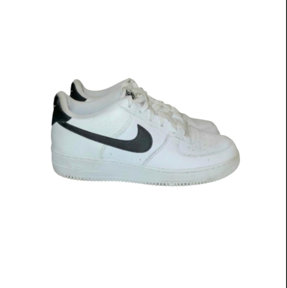 Nike Air Force Other - Youth Nike AF1 Air Force One White Leather Athletic Sneaker 7 7Y Boy Girl Kid